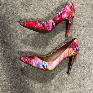 Isaac Mizrahi Lamis Watercolor Pump
